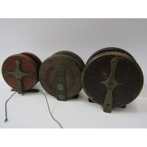 25 - ANGLING, collection of 4 vintage turned wooden fishing reels
