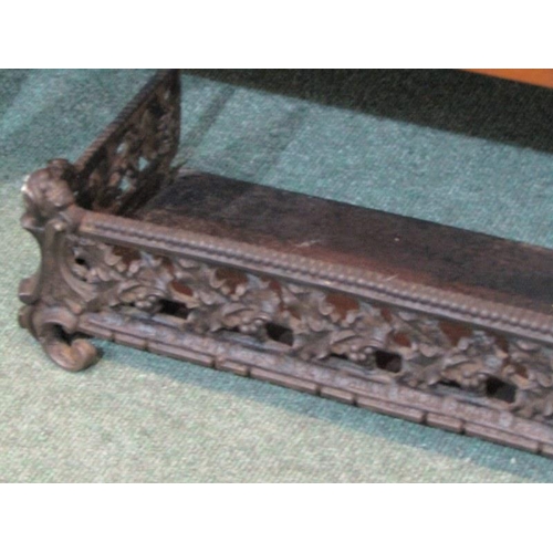 475 - ANTIQUE METALWARE, Victorian cast iron ornate fire fender