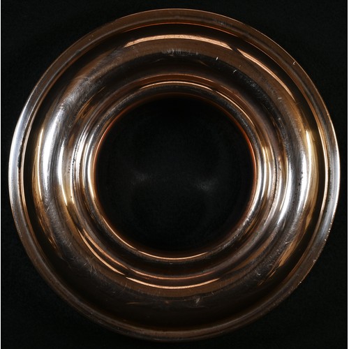 5020 - A 19th century copper ring jelly mould, 17cm diam, c.1840