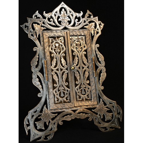 5026 - A 19th century EP novelty easel photograph frame, as an elaborate doorway, the bi-partite doors pier... 