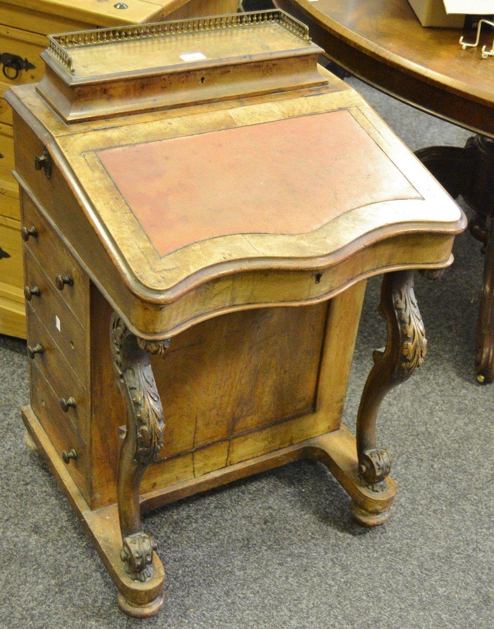 Bamfords Auctioneers Antique Furniture, Interiors & Collectors