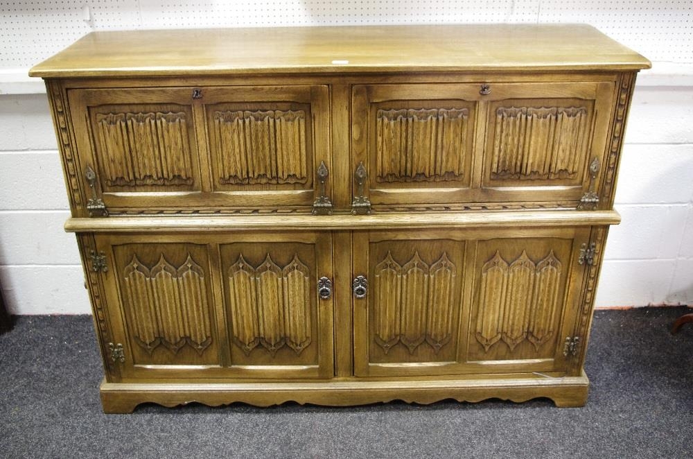 Bamfords Auctioneers Antique Furniture, Interiors & Collectors