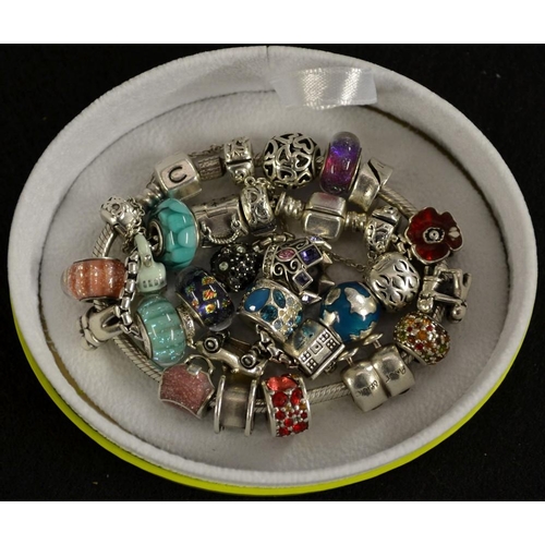 Bamfords Auctioneers | Jewellery and 