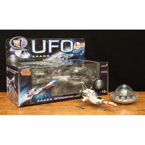 5003 - Sci-Fi, Gerry Anderson, UFO - a Carlton International Media Ltd/Product Enterprise Ltd S.H.A.D.O. In... 