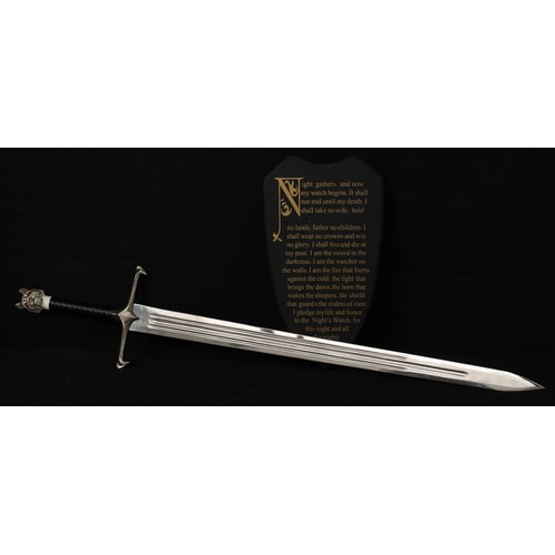 5051 - TV, Fantasy Drama, Game of Thrones - a collector's replica model sword for display, Longclaw sword o... 