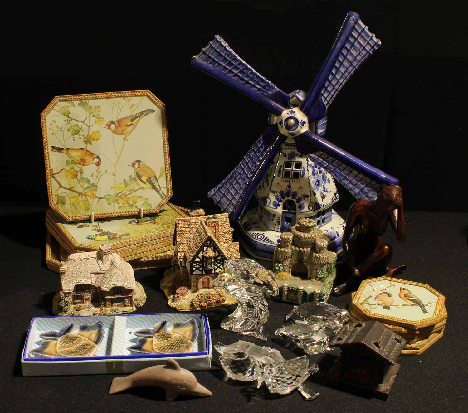 A Delft windmill table lamp; a pair of Wade fish Aqua-dishes, original box...