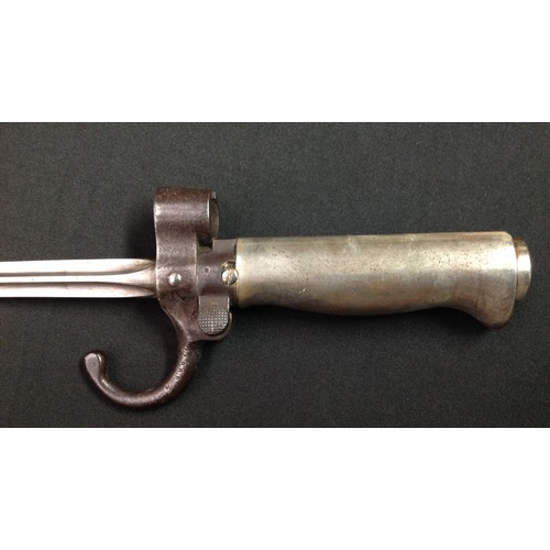 58 - WW1 French Lebel bayonet with 520mm cruciform blade, hooked quillion numbered 99877, working release... 
