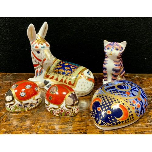 35 - A Royal Crown Derby Paperweight, Thistle the Recumbent Donkey, others;  seat Kitten;  lady birds etc... 