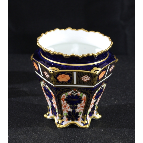 30 - A Royal Crown Derby Imari palette 1128 pattern tapering hexagonal vase, 10cm, printed mark, year cyp... 