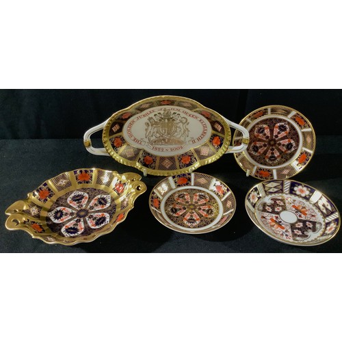 7 - A pair of Royal Crown Derby Imari 1128 circular trinket trays; an 1128 pedestal bon-bon dish, faults... 