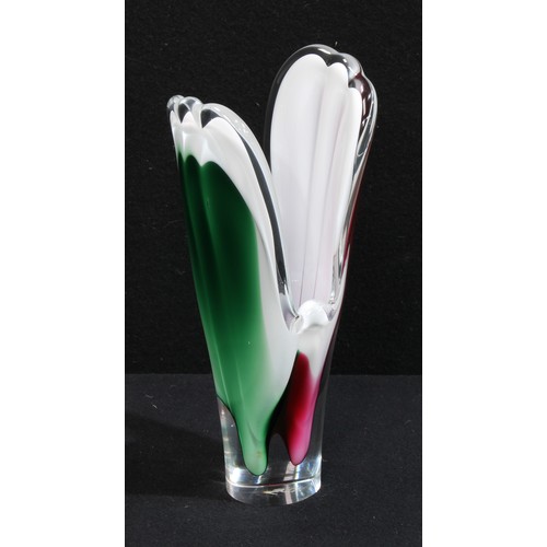 41 - A Flygsfors Coquille art glass vase, 26cm high, mid-20th century