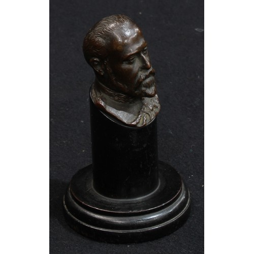 59 - An early 20th century brown patinated bronze desk bust, King Edward VII, ebonised plinth, 14cm high
