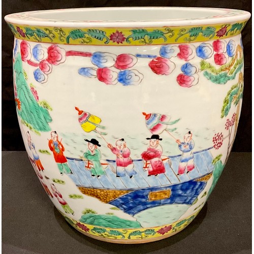 17 - A Chinese famille rose jardinière, printed and painted in bright enamels, 28cm, unmarked, 20th centu... 
