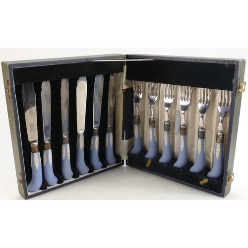 Wedgwood Jasperware Knife & Fork set: Wedgwood blue & white ... | Barnebys