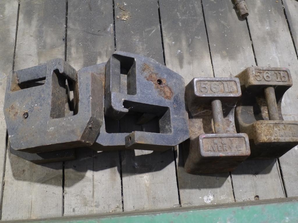 4 Compact tractor weights, 2x 56lbs weights