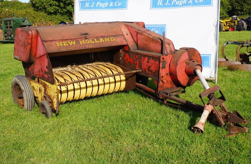 New Holland Super Hayliner 68 baler. Good order