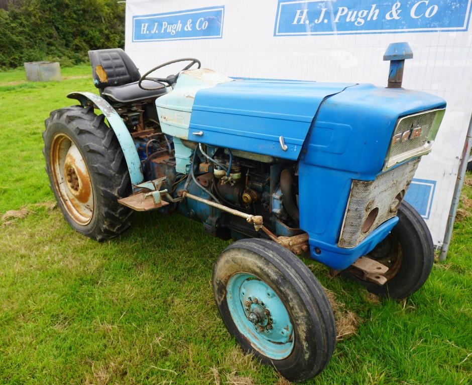Ford 3000 tractor, vineyard model