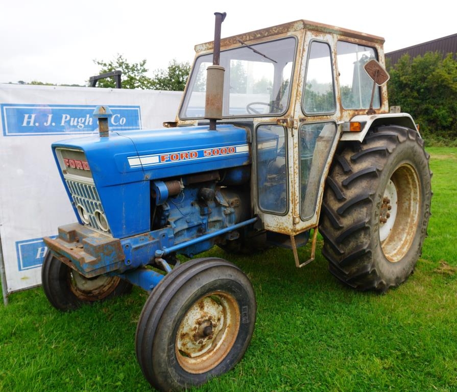 Ford 5000 tractor with cab, front weight, wide tyres, 8324hrs, SN A274276
