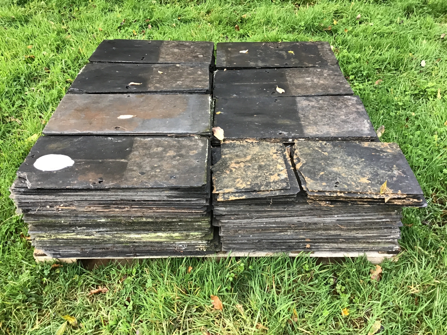 pallet-of-roof-slates