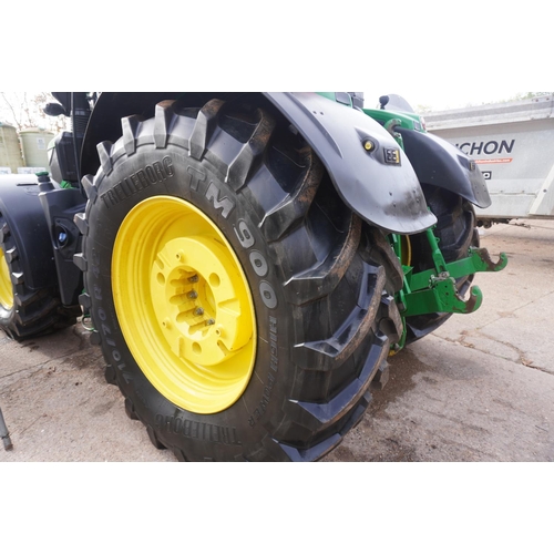 147 - 2019 John Deere 6250R tractor. Command pro, ultimate edition, 50K, 2591hrs. Tyres 710-7-R42 & 600-70... 