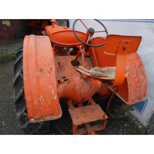 33 - Allis Chalmers WF tractor SN.1629 early restoration,