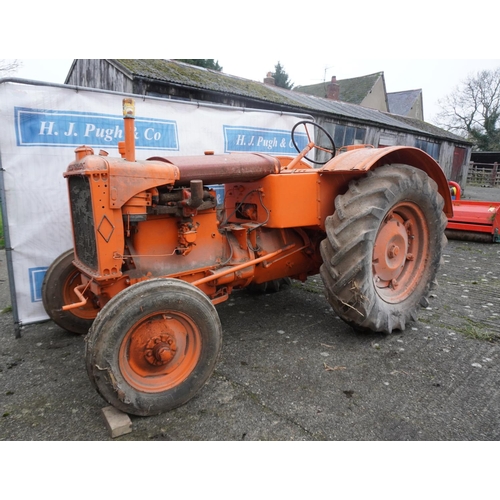 35 - Allis Chalmers U25-14 tractor, part restored.