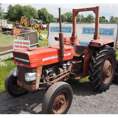 Massey Ferguson 135 tractor. Roll bar. Runs and drives