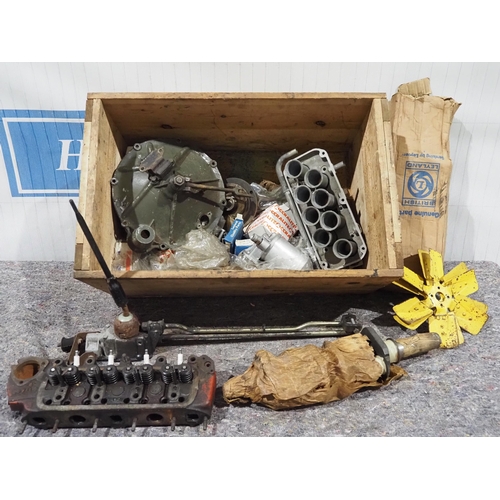 49 - Mini crankshaft part No. 8G2733, Mini cylinder head and assorted other Mini engine parts