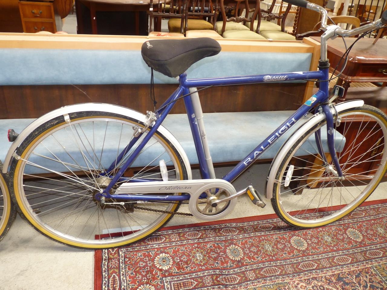 Raleigh Pioneer Chiltern Gents bike