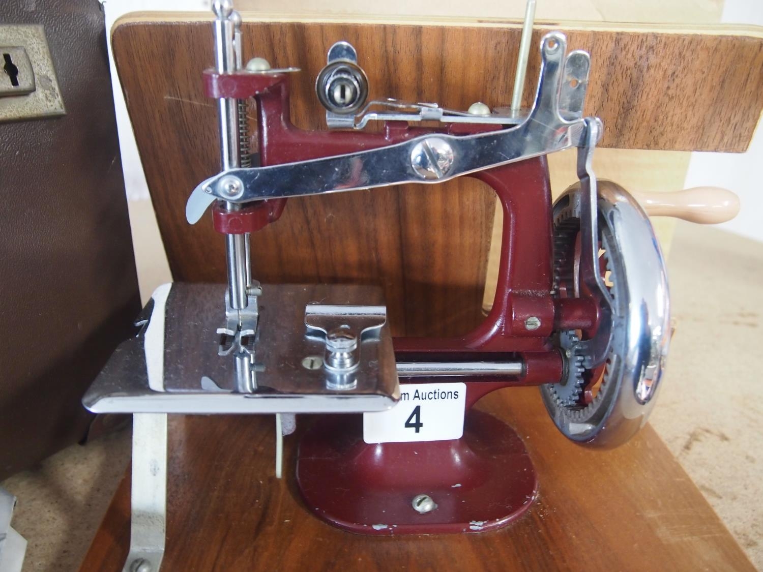 Essex 'Miniature' sewing machine, with instruction leaflet and carrying