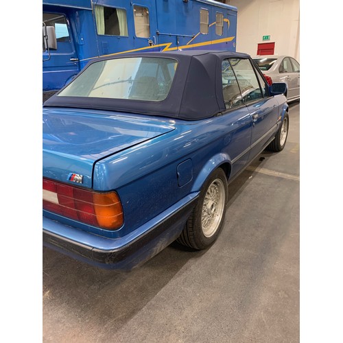 7 - BMW 318i, (E30) Convertible, 1992, Blue Neon Edition, Auto, 124k. Great car