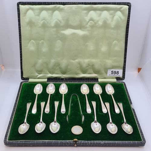 598 - Lovely fitted set with 12 Sterling Silver tea spoons and a pair of matching sugar tongs with a Londo... 