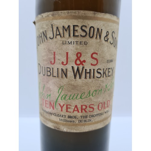 2 - Star Lot: An interesting vintage bottle of John Jameson & Son, Limited 10 year old whiskey. Distribu... 