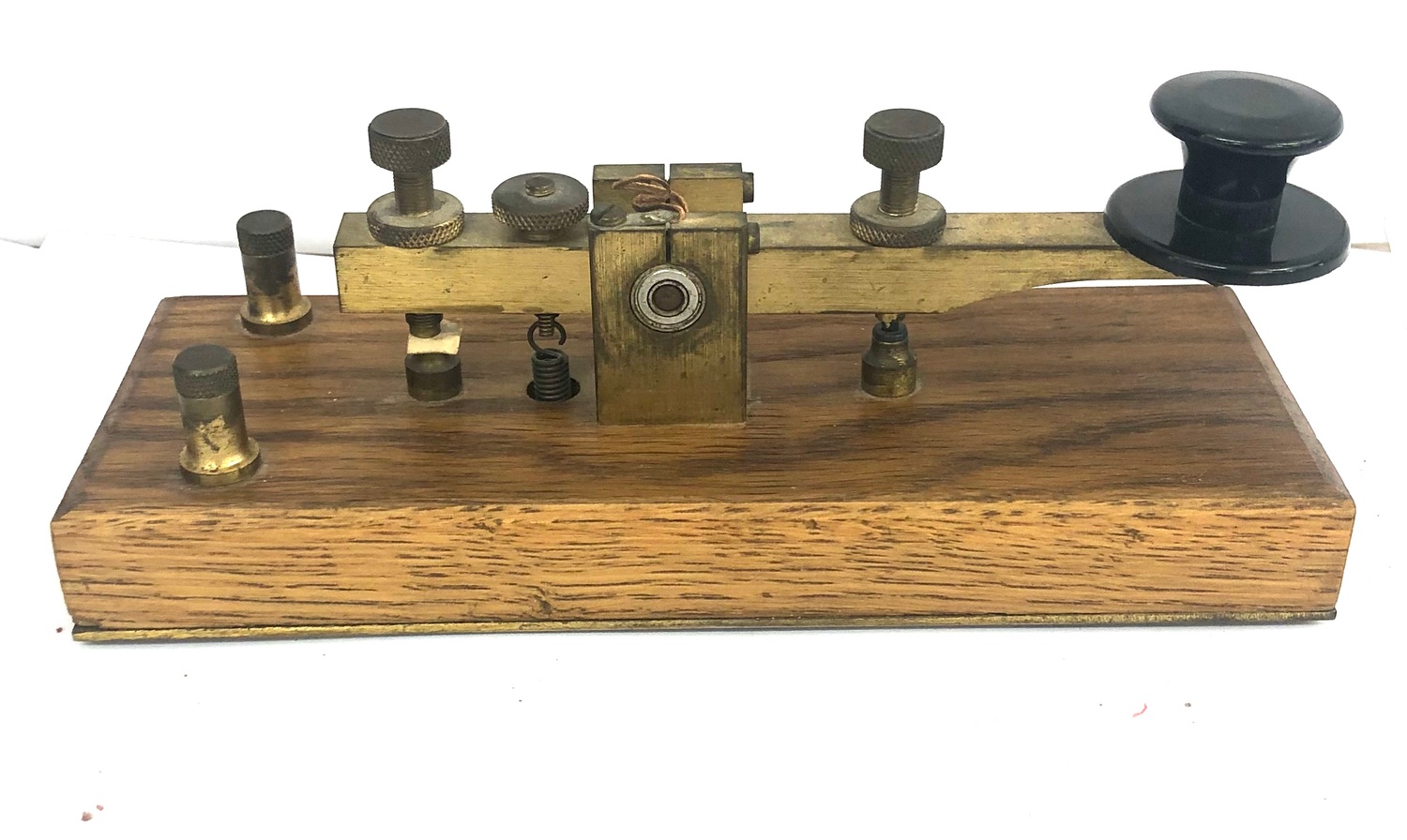 morse-code-machine-on-wooden-base