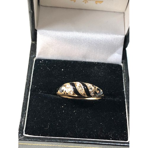 364 - 18ct Gold and black enamel rose diamond ring weight 3.1g
