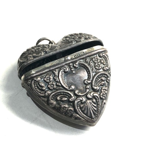 11 - silver heart vesta case