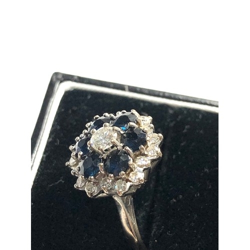38 - Fine 18ct white gold diamond & sapphire ring est 1.00ct diamonds centre diamond measures 4mm dia wit... 