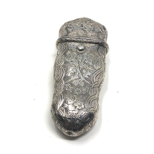 32 - 18th century silver etui