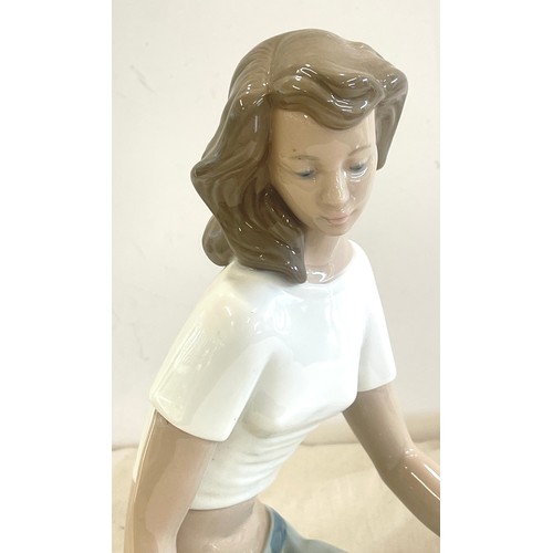 29 - Nao by Lladro 1330 Mediterranean Breeze lady figure, approximate measurements: Height 26cm x Width 2... 