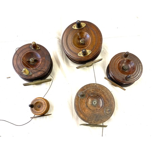 8 - Selection of antique wooden fishing reels, all un-named