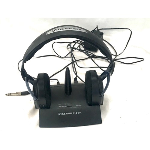 53 - Sennheiser cordless headphone set, untested