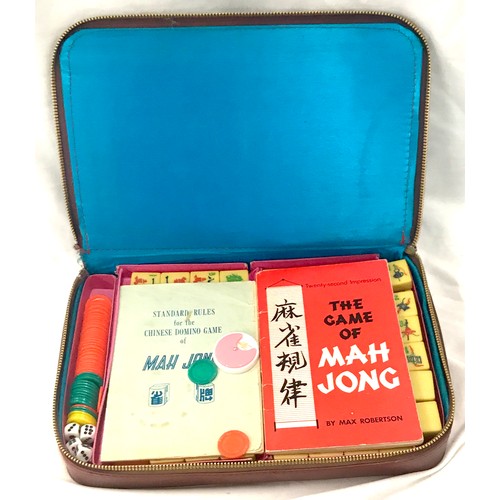 48 - Vintage cased Mah Jong gaming set