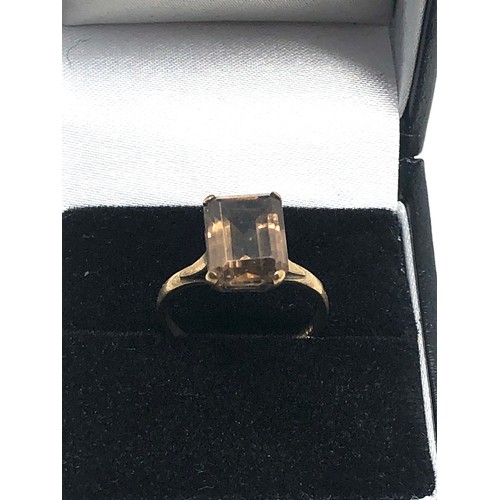 52 - 9ct gold smokey quartz ring (2.3g)