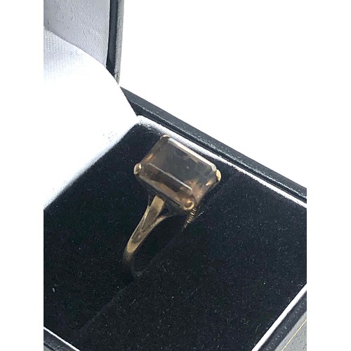 52 - 9ct gold smokey quartz ring (2.3g)