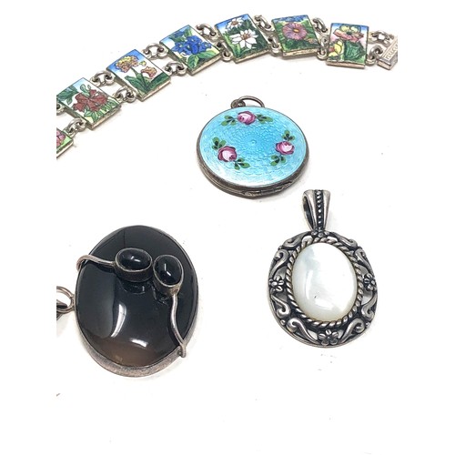 472 - 4 X Sterling silver vintage jewellery items