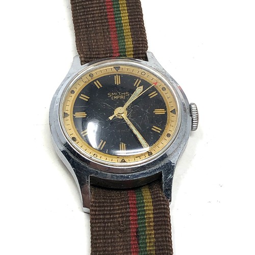480 - Vintage Smiths Empire gents wristwatch the watch does tick i