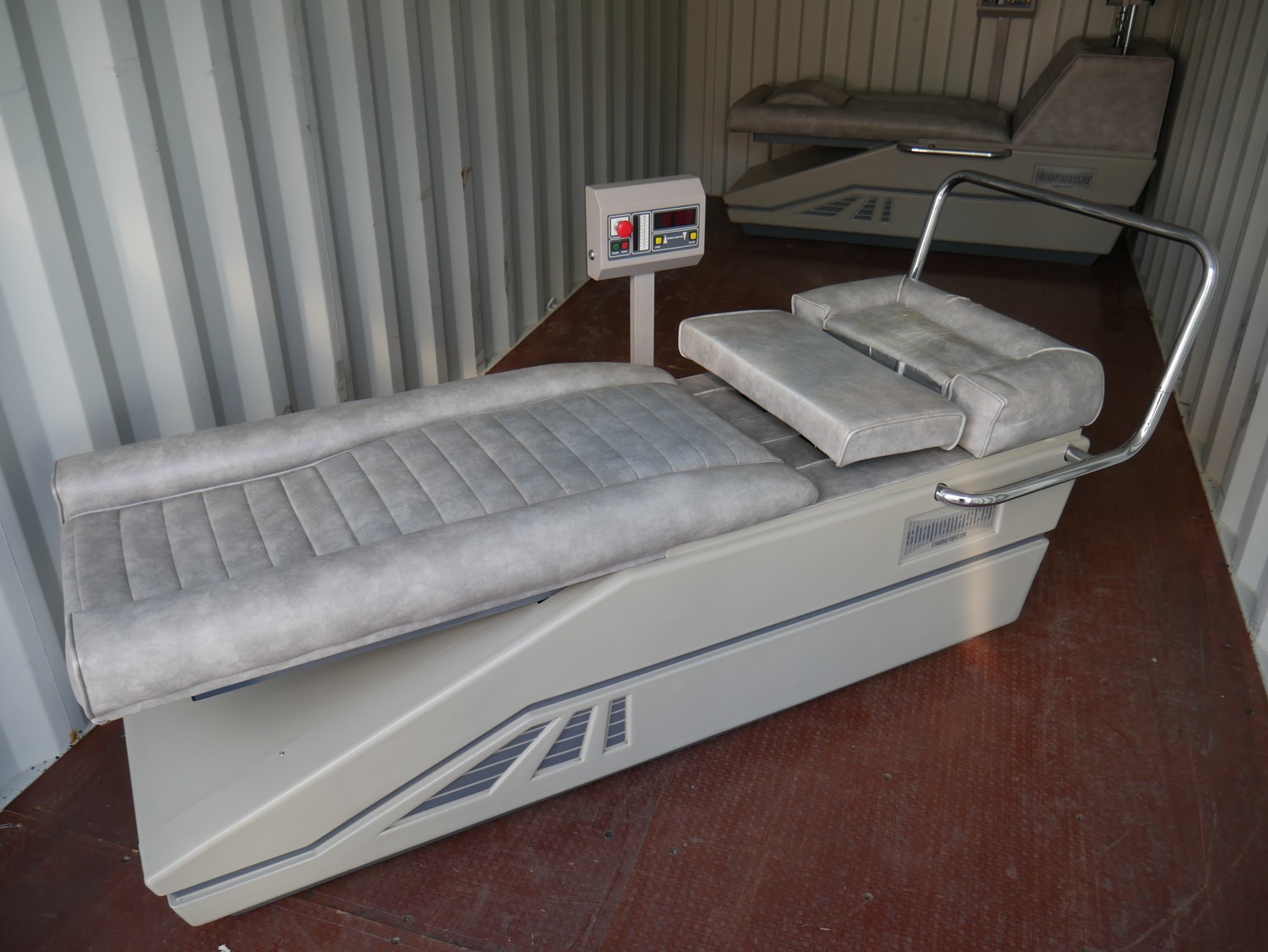 6 TONING BEDS (ALL WORKING)