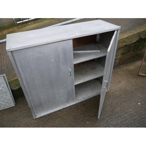 61 - STEEL STORAGE CABINET WITH SHELVES