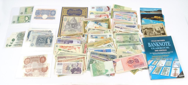 Large Collection Of World Banknotes - Auctions & Price Archive