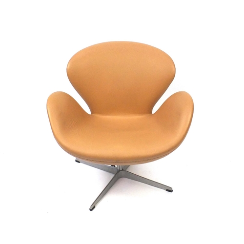 2044 - Arne Jacobsen design swan chair, 77cm high